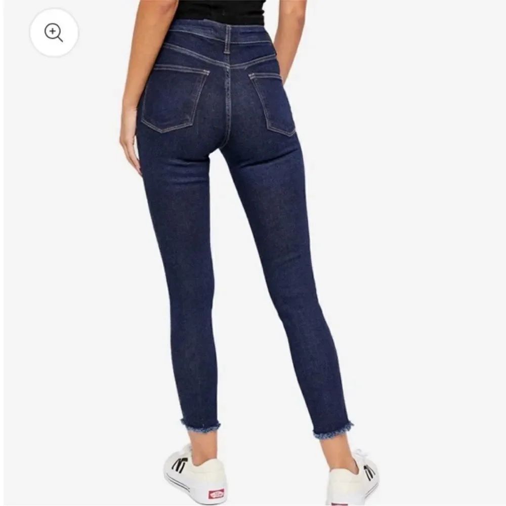 Free People Jeans Womens Size 29 Blue Denim Skiny Leg High Rise NWT - Picture 3 of 16